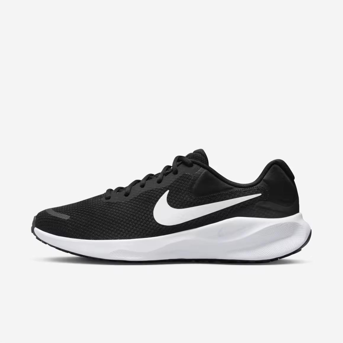 Nike Men's Revolution 7 Shoes