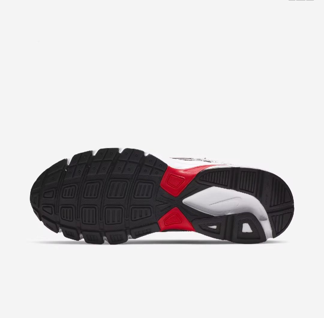 Nike Men's Initiator Shoes - Metallic Silver image